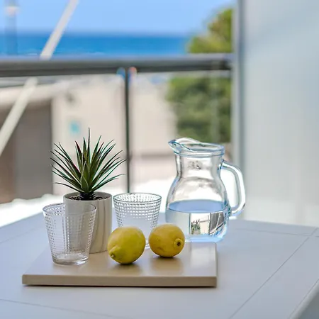 Rentonthebeach Nº7 * 洛斯克里斯蒂亚诺斯
